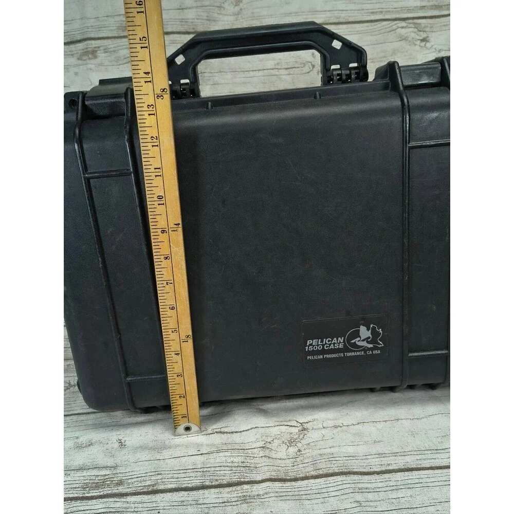 Pelican 1500, Black, Genuine, Medium Protector Case 18.5 X 14.06 X 7.75